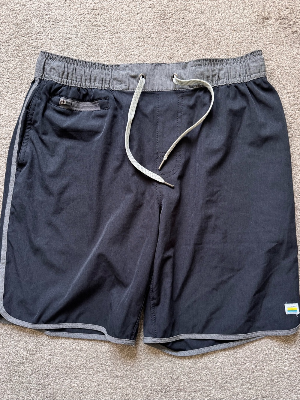 Mens Vuori 7” Banks Shorts Size Medium Unlined